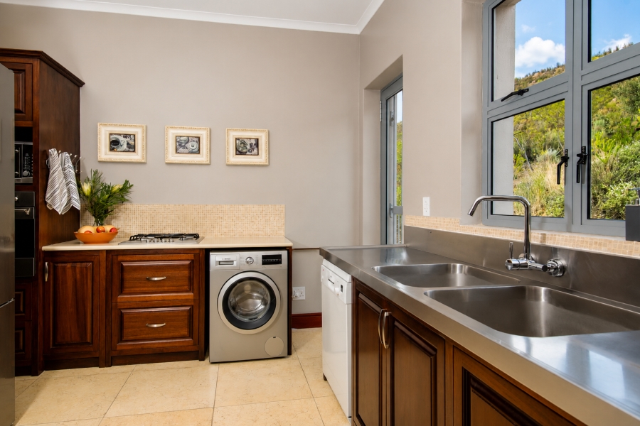 7 Bedroom Property for Sale in Montagu Rural Western Cape